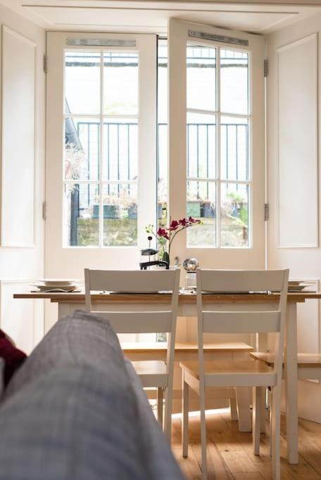 Self Catering , City Centre Apartment With Parking Эдинбург Экстерьер фото